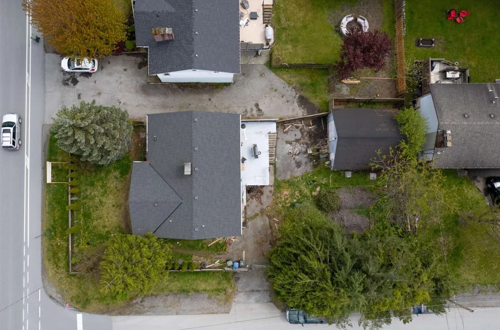 1600 DEPOT ROAD, Squamish, BC — Residential for Sale - Main Photo