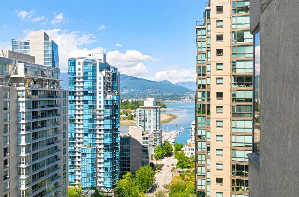 1601 738 BROUGHTON STREET, Vancouver, BC — Residential for Sale - Photo 2