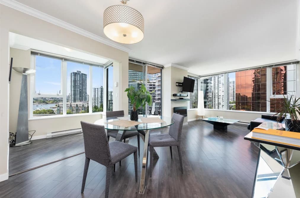 1606 33 SMITHE STREET, Vancouver, BC — Residential for Sale - Main Photo