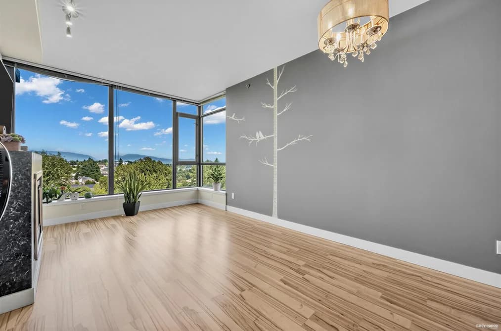 1606 7088 18TH AVENUE, Burnaby, BC — Residential for Sale - Main Photo