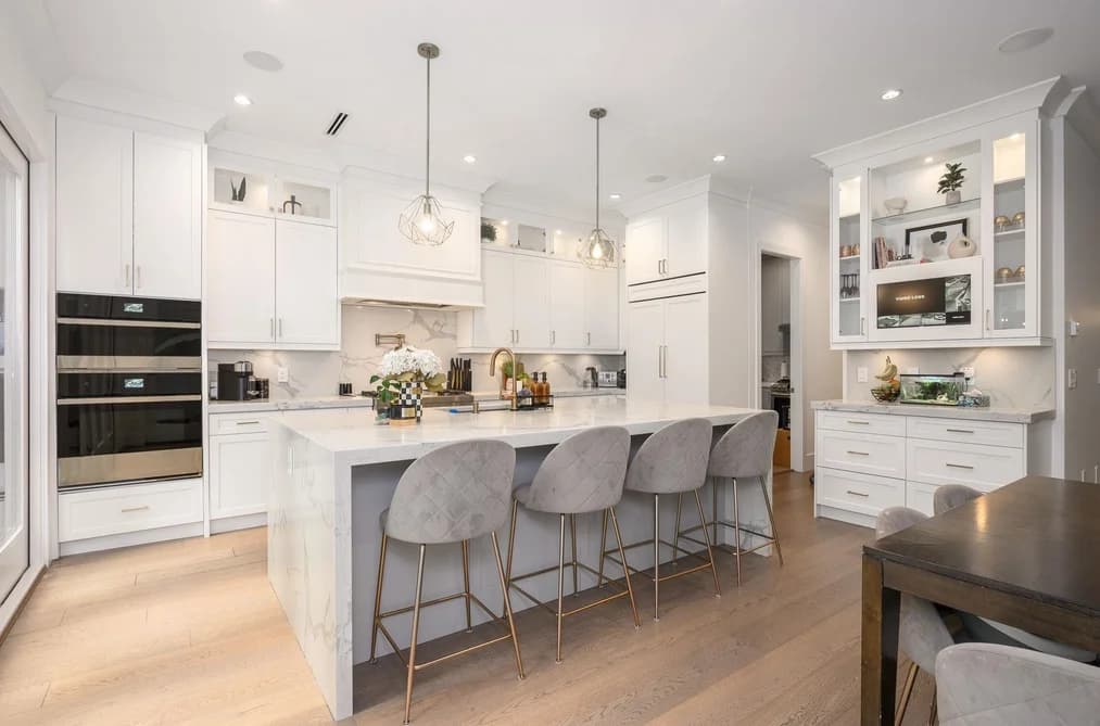 16060 112 AVENUE, Surrey, BC — Residential for Sale - Photo 2