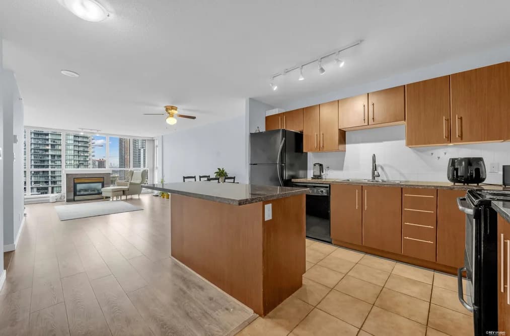 1607 2138 MADISON AVENUE, Burnaby, BC — Residential for Sale - Main Photo