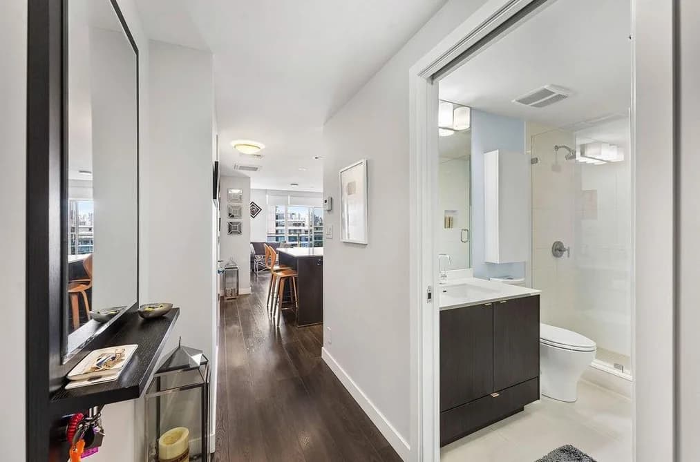 1609 111 E 1ST AVENUE, Vancouver, BC — Residential for Sale - Photo 2