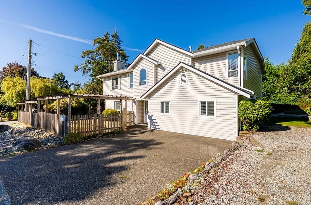 16143 9 AVENUE, Surrey, BC — Residential for Sale - Photo 2