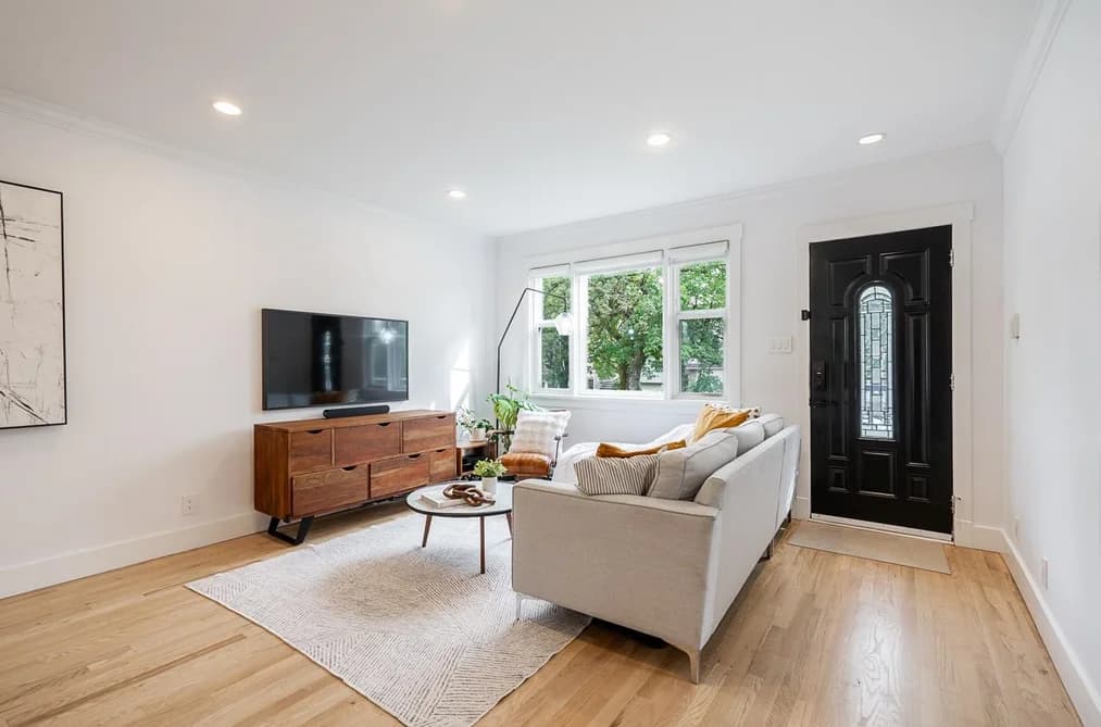 1617 E 36TH AVENUE, Vancouver, BC — Residential for Sale - Photo 2
