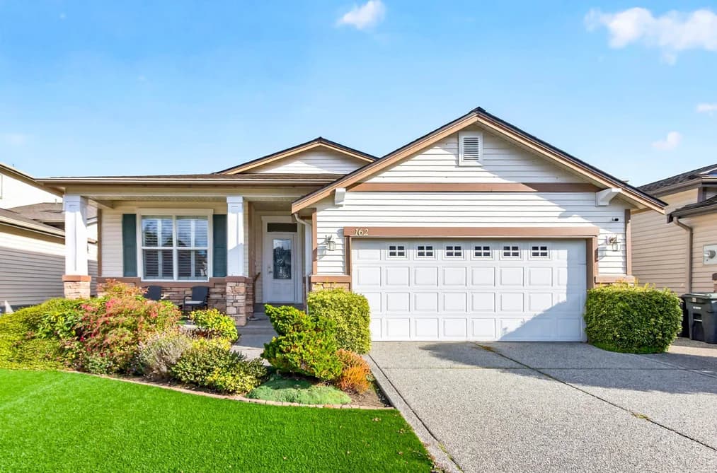 162 19639 MEADOW GARDENS WAY, Pitt Meadows, BC — Residential for Sale - Main Photo