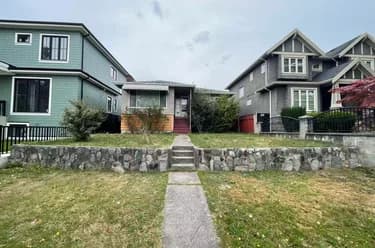 House for sale at 1621 E 58th Avenue Vancouver British Columbia - MLS: R3161676