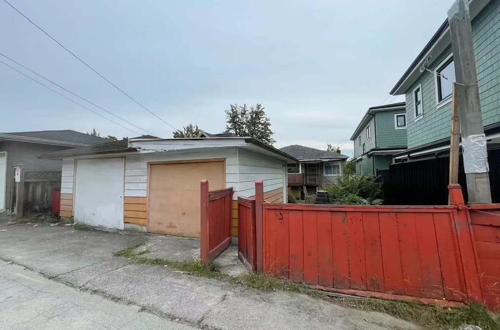 1621 E 58TH AVENUE, Vancouver, BC — Residential for Sale - Photo 2