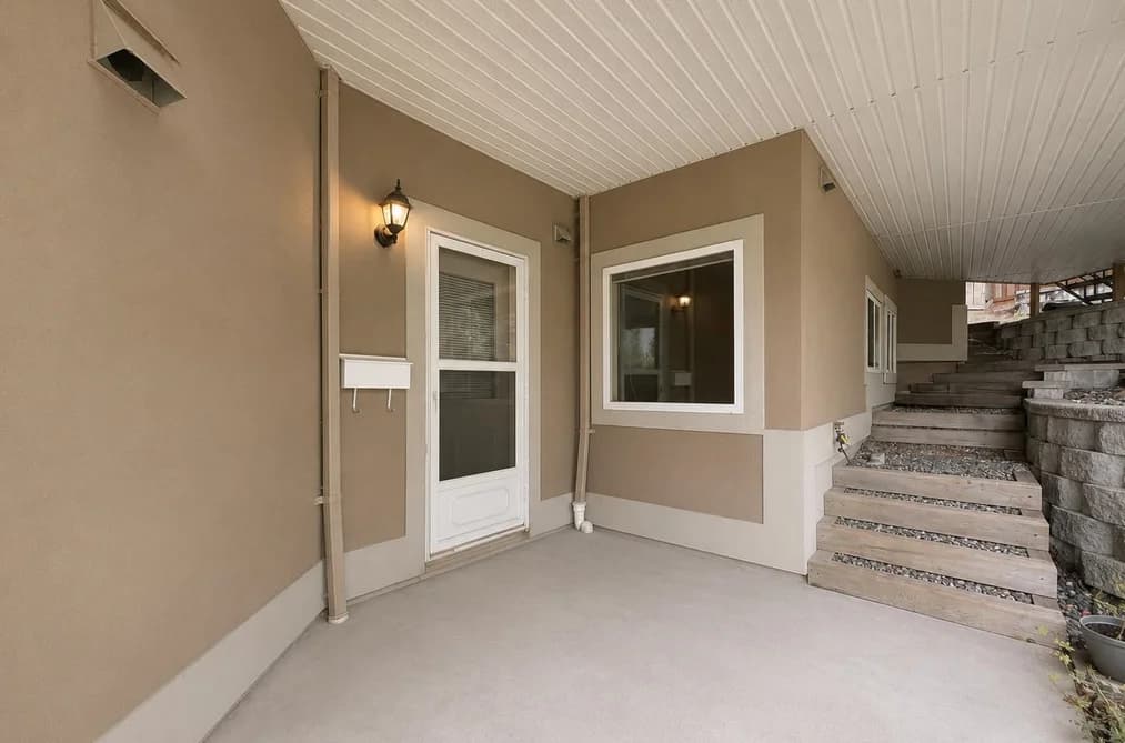 1625 PARKWAY BLVD, Coquitlam BC V3E 3M7 - Photo 1