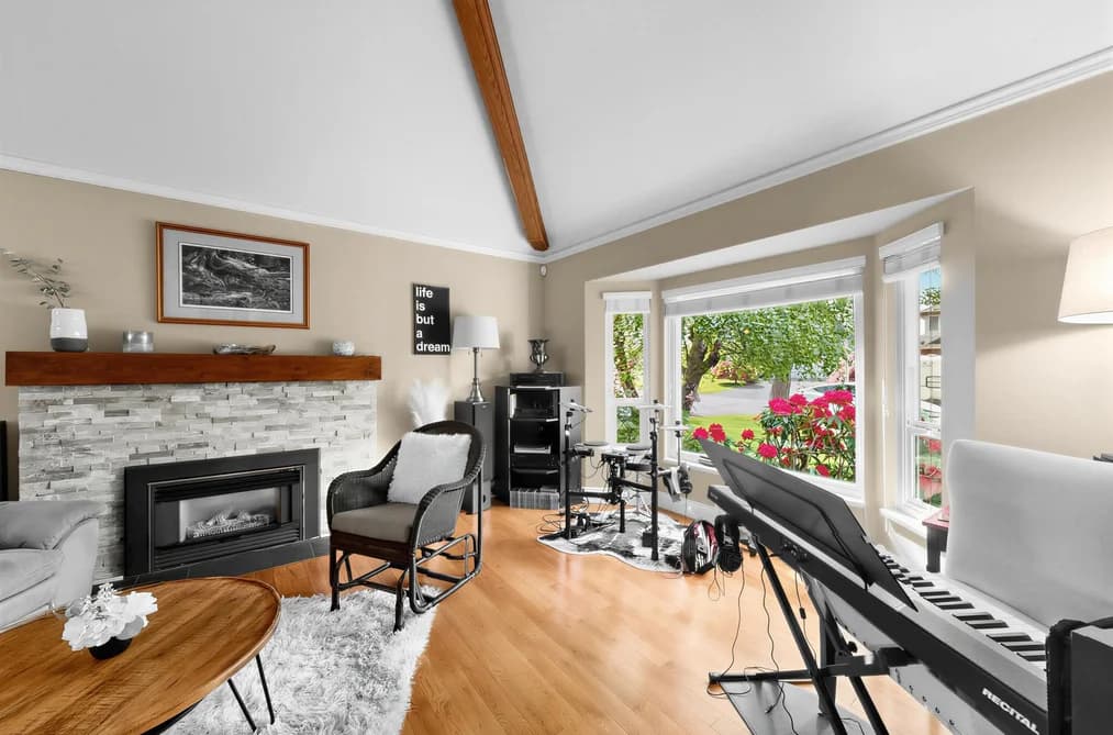 16279 79 AVENUE, Surrey, BC — Residential for Sale - Photo 2