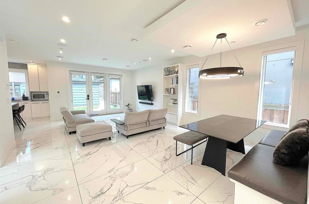 1633 SE MARINE DRIVE, Vancouver, BC — Residential for Sale - Photo 2