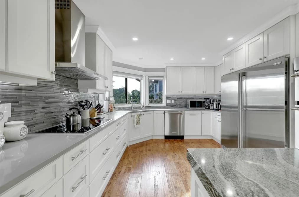 16346 80 AVENUE, Surrey, BC — Residential for Sale - Photo 2