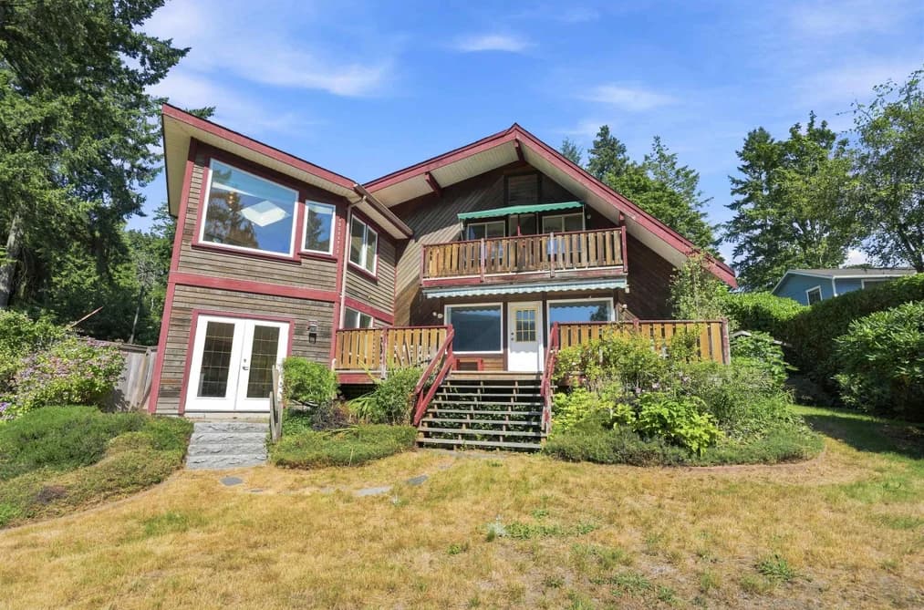 1635 GRADY ROAD, Gibsons, BC — Residential for Sale - Main Photo