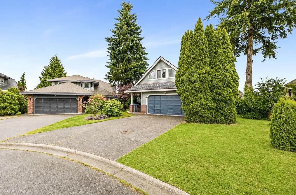 16375 MIDDLEGLEN PLACE, Surrey, BC — Residential for Sale - Photo 2