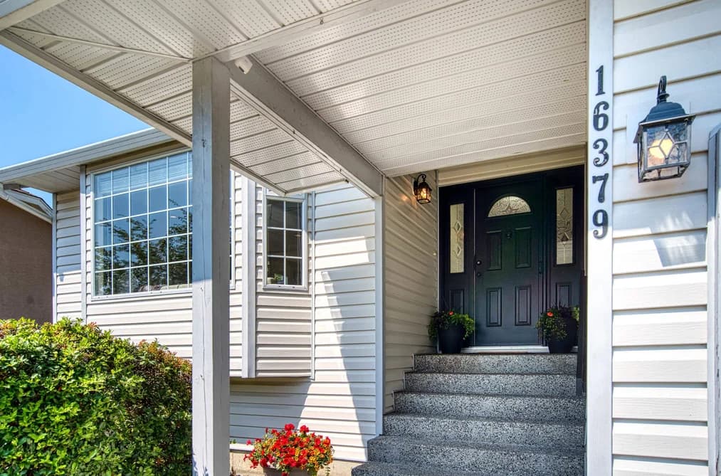 16379 9 AVENUE, Surrey, BC — Residential for Sale - Photo 2