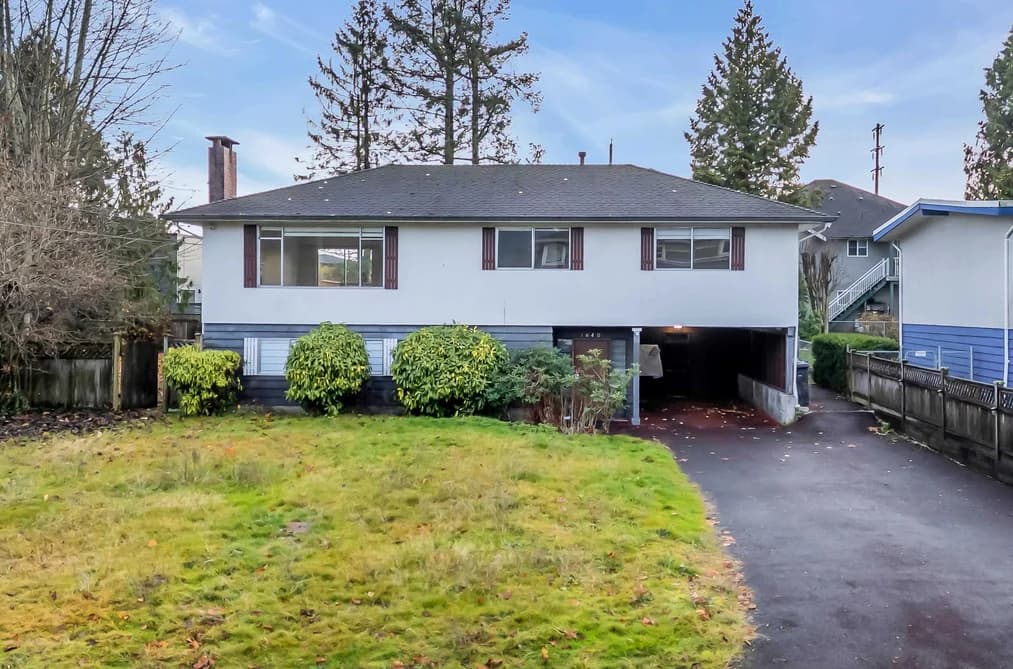 1640 SPRAY AVENUE, Coquitlam, BC — Residential for Sale - Photo 2
