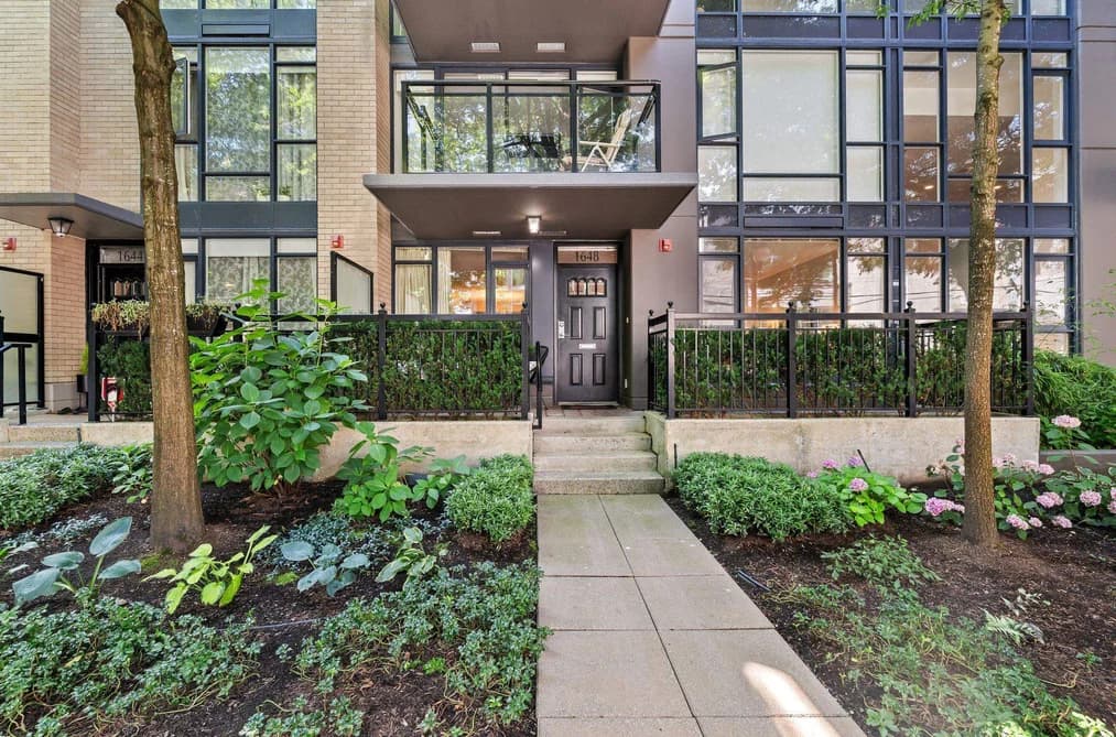 1648 W 7TH AVENUE, Vancouver, BC — Residential for Sale - Main Photo