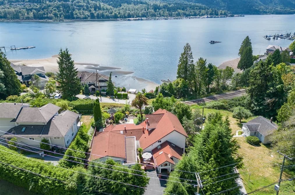 1650 IOCO ROAD, Port Moody, BC — Residential for Sale - Photo 2