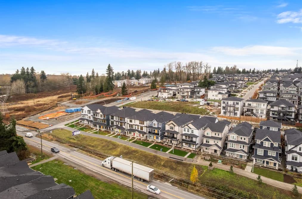 16677 16 AVENUE, Surrey, BC — Residential for Sale - Photo 2