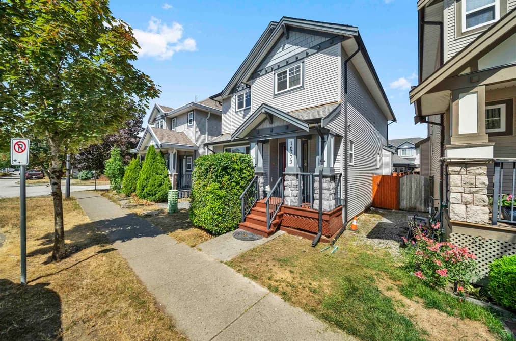 16773 63 AVENUE, Surrey, BC — Residential for Sale - Photo 2