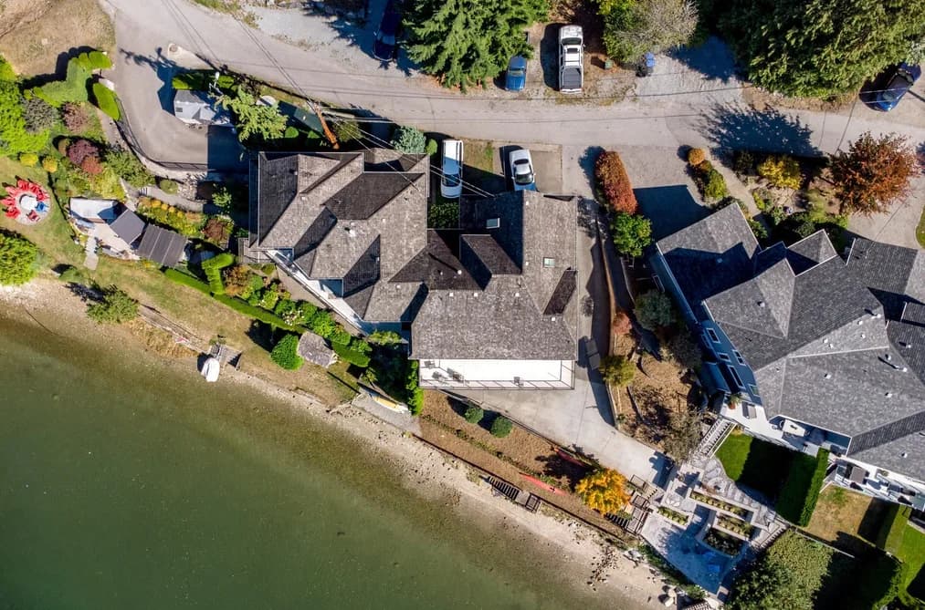 1678 BEACH AVENUE, Port Moody, BC — Residential for Sale - Main Photo