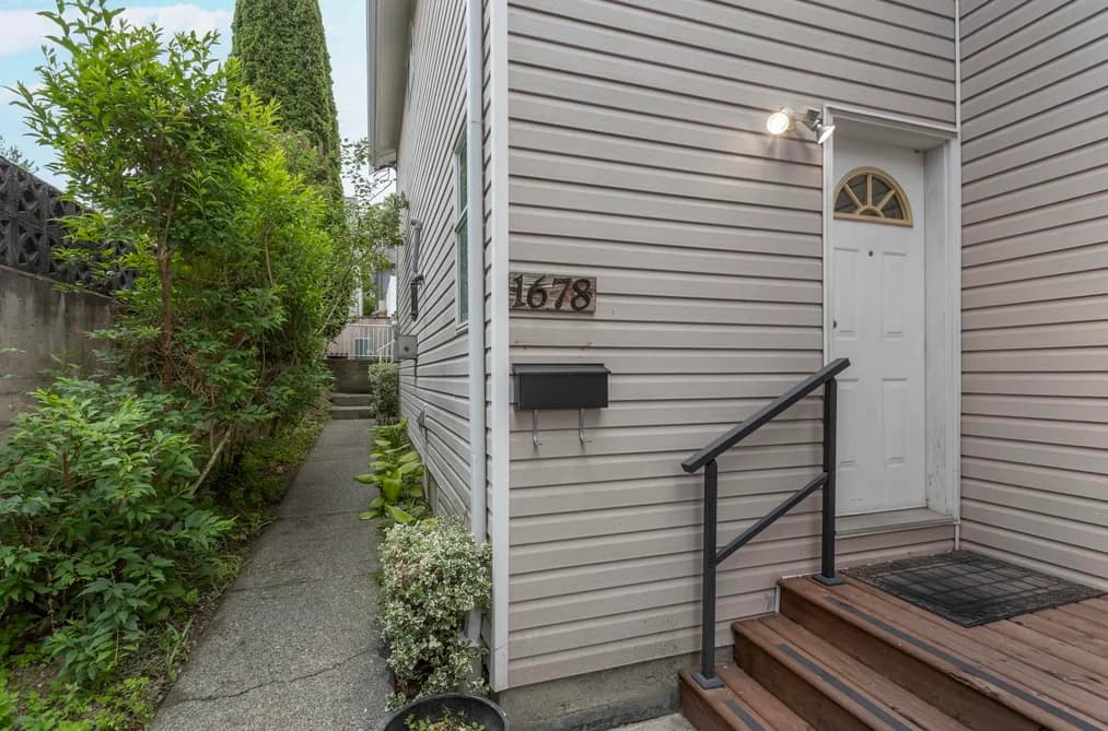 1678 E 13TH AVENUE, Vancouver, BC — Residential for Sale - Photo 2