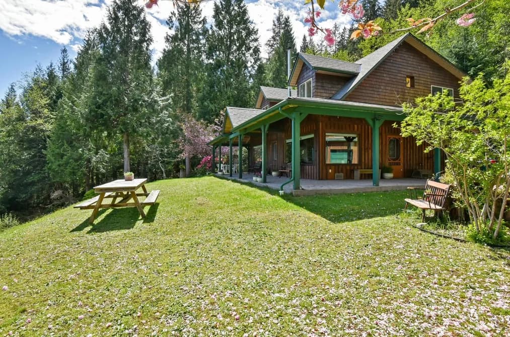 1685 STORVOLD ROAD, Gibsons, BC — Residential for Sale - Photo 2