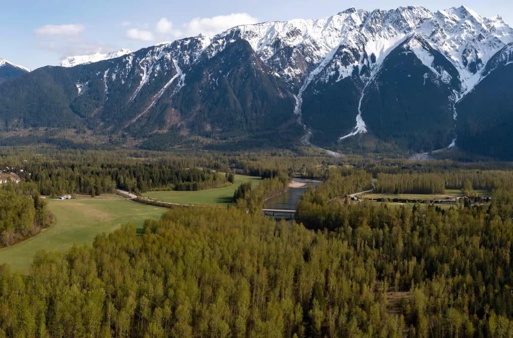 1691 HIGHWAY 99, Pemberton, BC — Residential for Sale - Photo 2