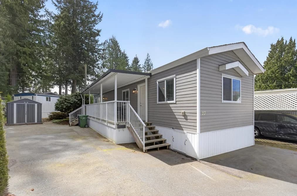 17 24330 FRASER HIGHWAY, Langley, BC — Residential for Sale - Main Photo