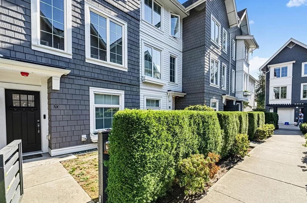 17 2560 PITT RIVER ROAD, Port Coquitlam, BC — Residential for Sale - Main Photo