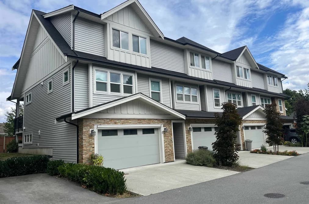 17 45455 SPADINA AVENUE, Chilliwack, BC — Residential for Sale - Photo 2