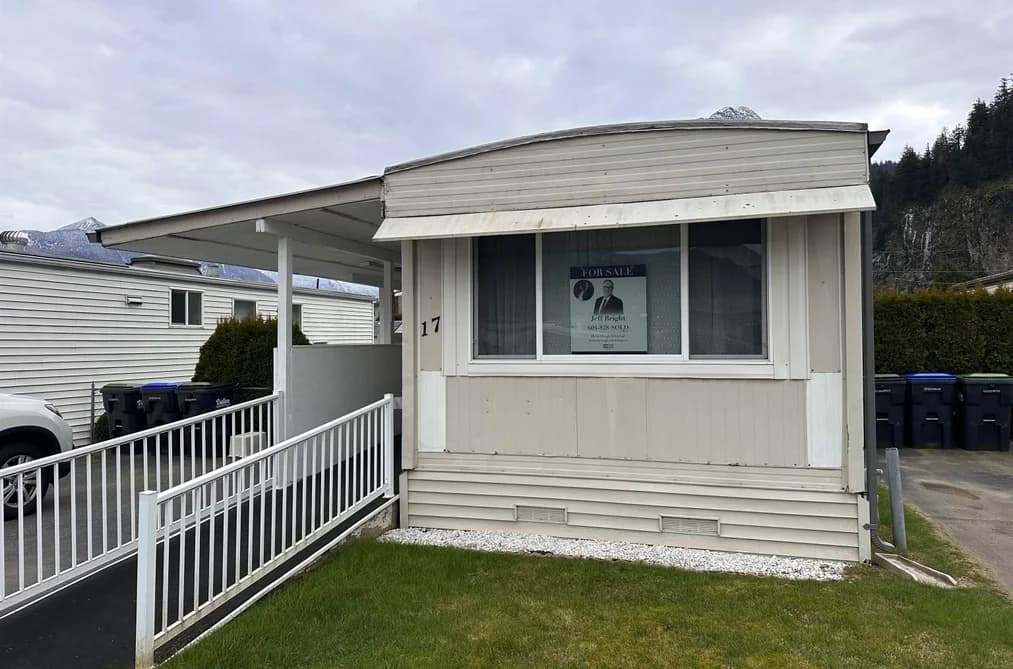 17 62780 FLOOD HOPE ROAD, Hope, BC — Residential for Sale - Main Photo