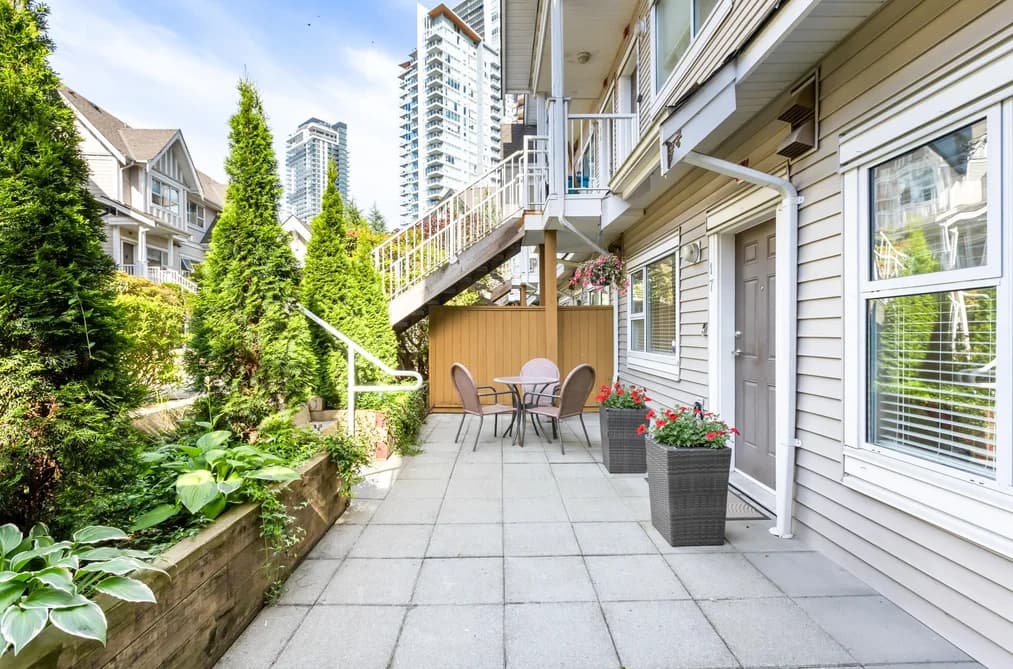 17 730 FARROW STREET, Coquitlam, BC — Residential for Sale - Photo 2