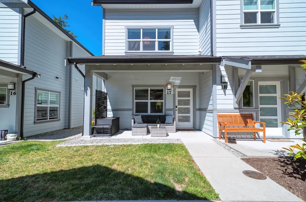 17 950 WOODSWORTH ROAD, Gibsons, BC — Residential for Sale - Main Photo