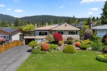 House for sale at 170 Carisbrooke Crescent North Vancouver British Columbia - MLS: R3126437