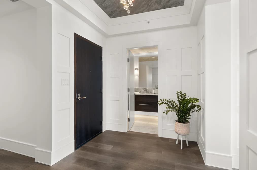 1701 1500 MARTIN STREET, Surrey, BC — Residential for Sale - Photo 2