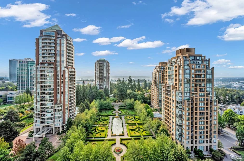 1701 6833 STATION HILL DRIVE, Burnaby, BC — Residential for Sale - Main Photo
