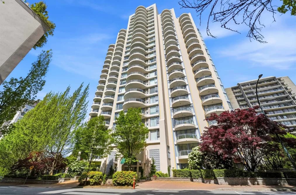 1701 739 PRINCESS STREET, New Westminster, BC — Residential for Sale - Photo 2