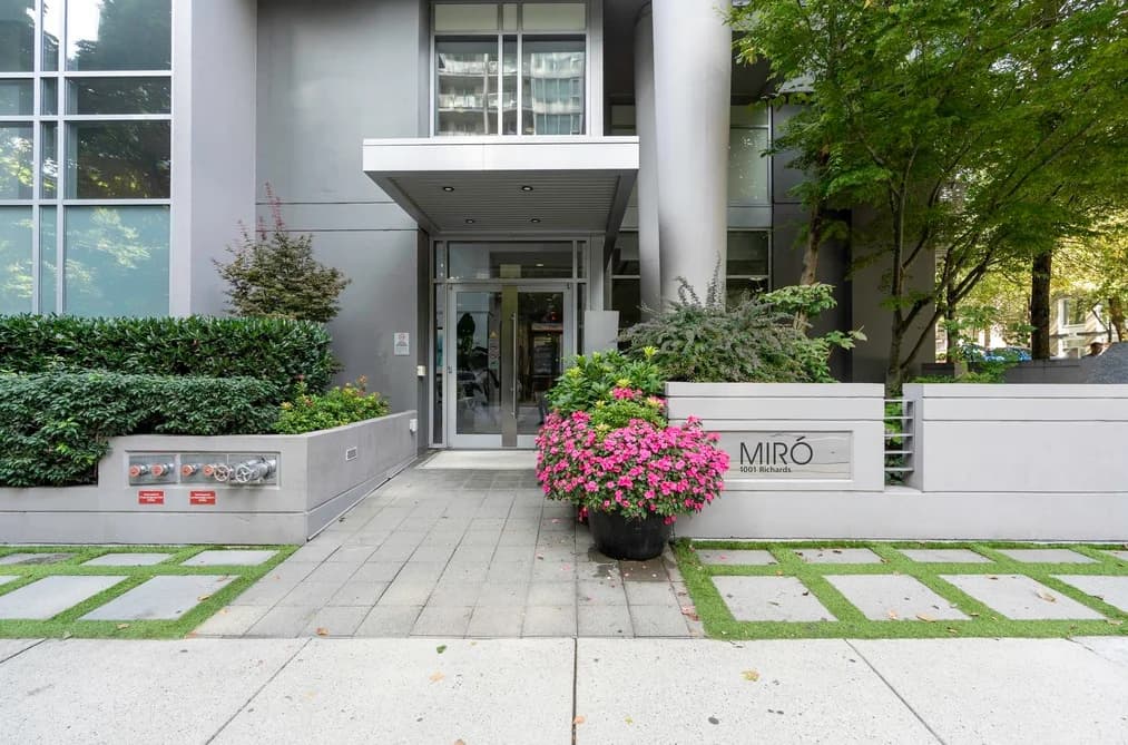 1702 1001 RICHARDS STREET, Vancouver, BC — Residential for Sale - Photo 2