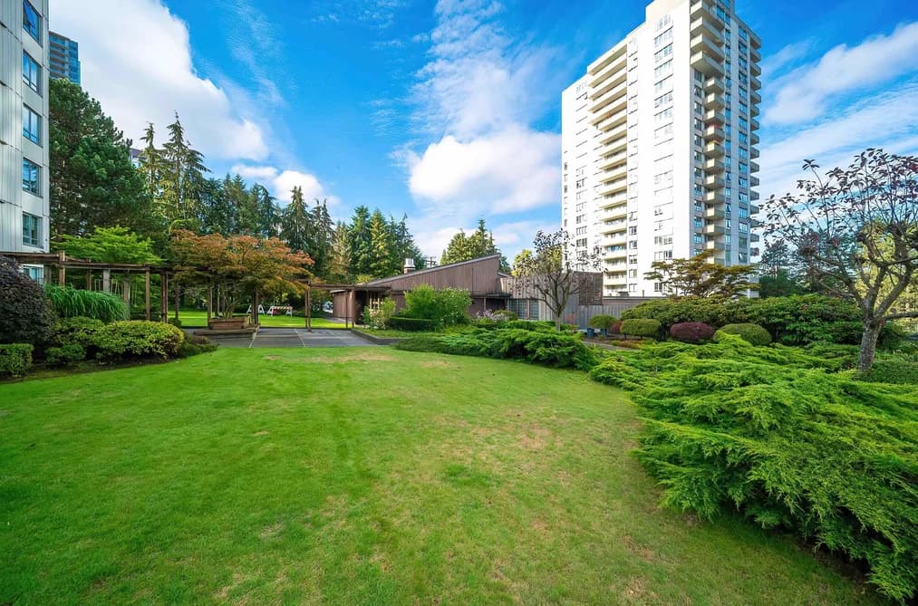 1702 5645 BARKER AVENUE, Burnaby, BC — Residential for Sale - Photo 2