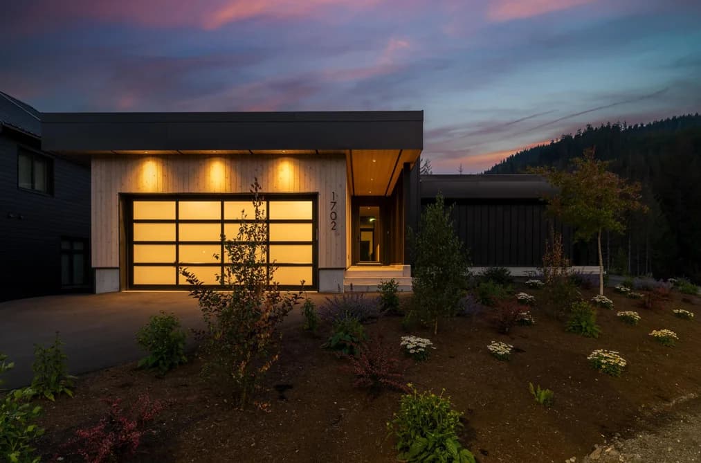 1702 RIVER RUN PLACE, Whistler, BC — Residential for Sale - Main Photo