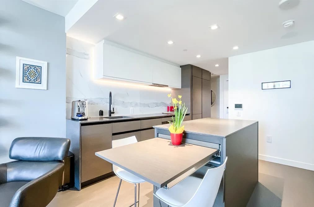 1705 620 CARDERO STREET, Vancouver, BC — Residential for Sale - Photo 2