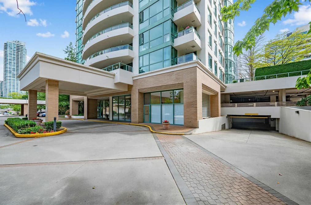 1706 5899 WILSON AVENUE, Burnaby, BC — Residential for Sale - Photo 2