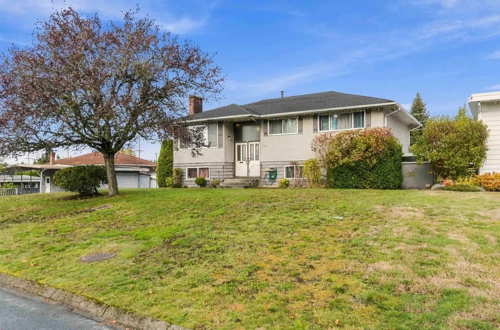 1711 Grover Avenue, Coquitlam, BC - MLS: R3179678 - Photo 1 1711 Grover Avenue, Coquitlam, BC - MLS: R3179678 - Photo 1