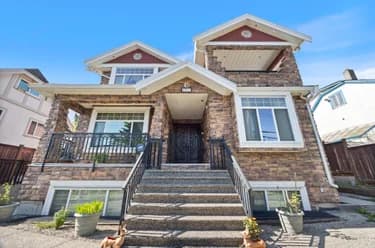 House for sale at 1711 Sixth Avenue New Westminster British Columbia - MLS: R3152438