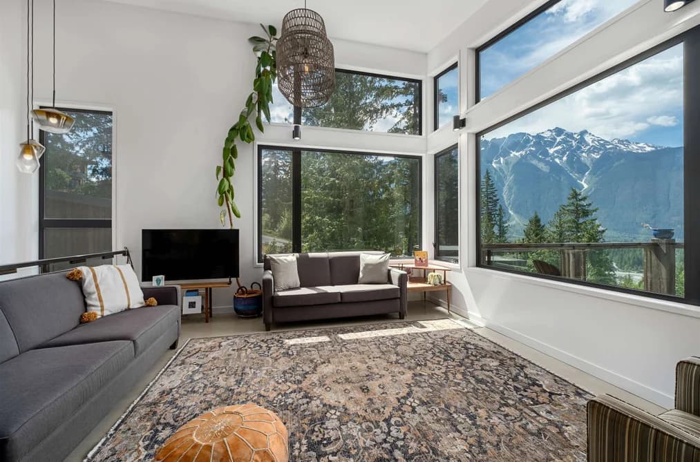 1715 WISHBONE COURT, Pemberton, BC — Residential for Sale - Photo 2