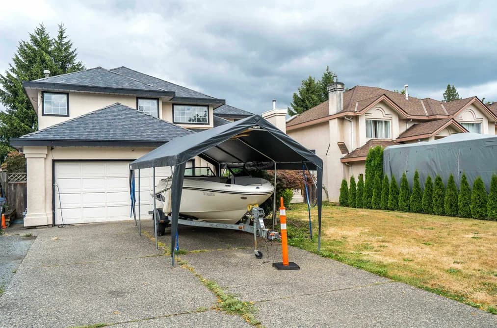 17163 102 AVENUE, Surrey, BC — Residential for Sale - Photo 2