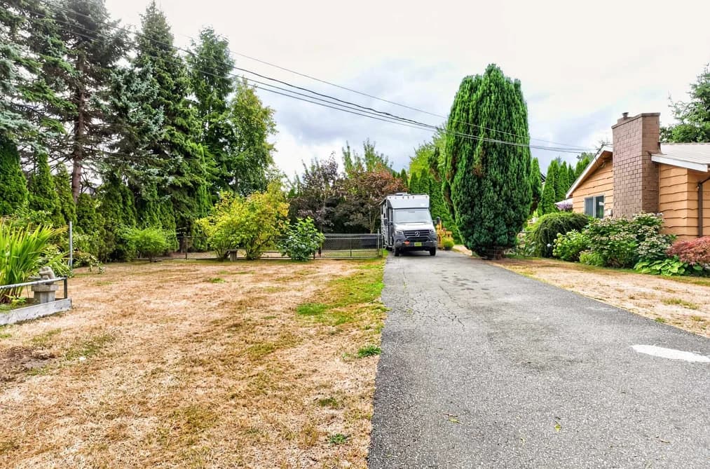 17180 4 AVENUE, Surrey, BC — Residential for Sale - Photo 2