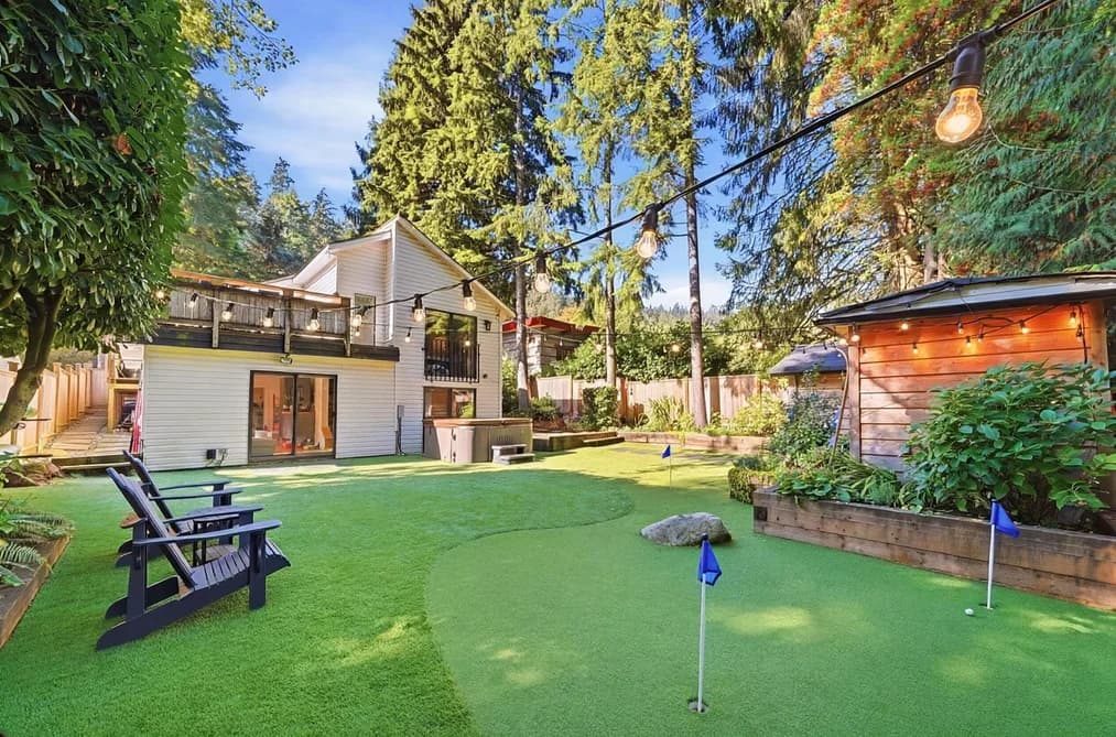 1720 DEEP COVE ROAD, North Vancouver, BC — Residential for Sale - Main Photo