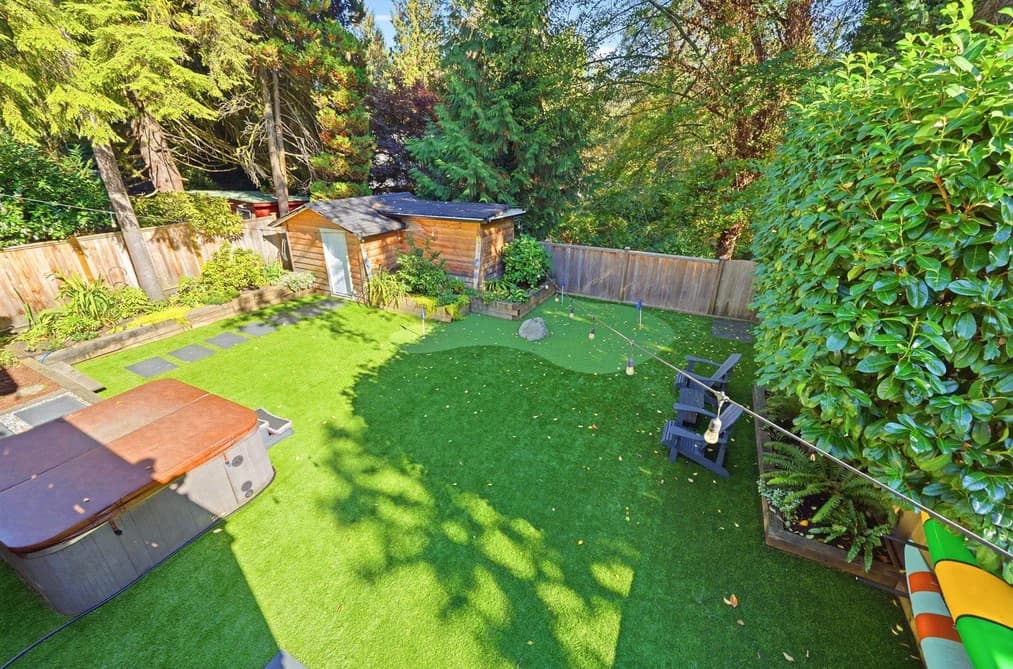 1720 DEEP COVE ROAD, North Vancouver, BC — Residential for Sale - Photo 2